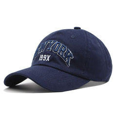 Baseballkappe mit aufgesticktem Schriftzug „New York“